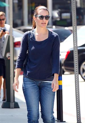 Kristen Davis at the Le Pain Quotidien restaurant in Brentwood - September 25, 2012 