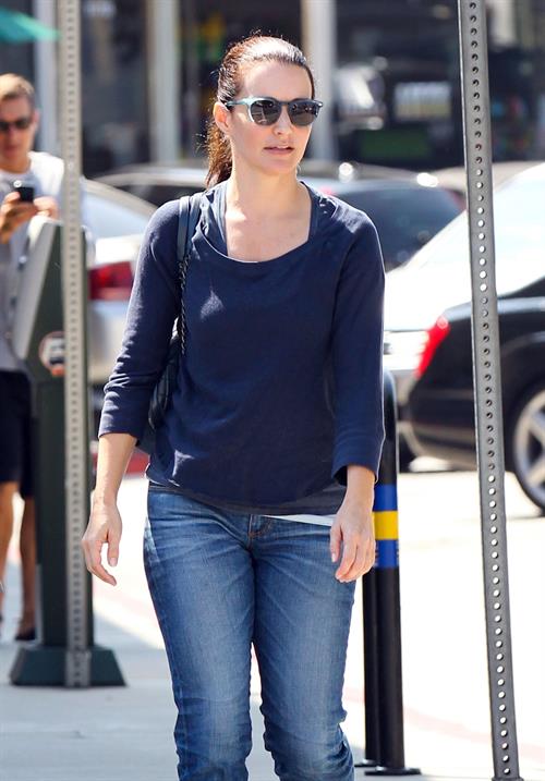 Kristen Davis at the Le Pain Quotidien restaurant in Brentwood - September 25, 2012 