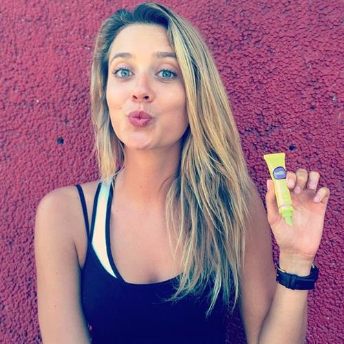 Caitlyn Paterson taking a selfie