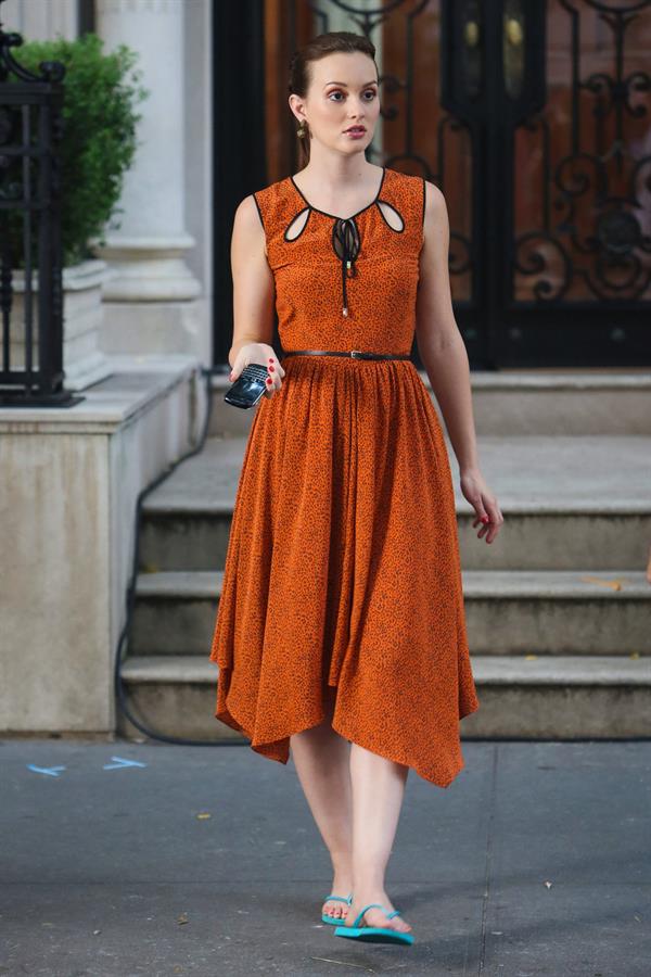 Leighton Meester - On the set of Gossip Girl in New York - August 17, 2012