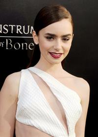 Lily Collins The Mortal Instruments City Of Bones Premiere LA 8/12/2013 