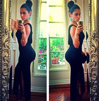 Nicole Isaacs taking a selfie