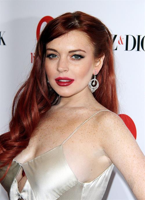 Lindsay Lohan  Liz & Dick  Los Angeles Premiere (November 20, 2012) 