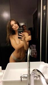 Emily Ratajkowski taking a selfie