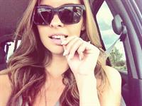 Paris Nichole taking a selfie