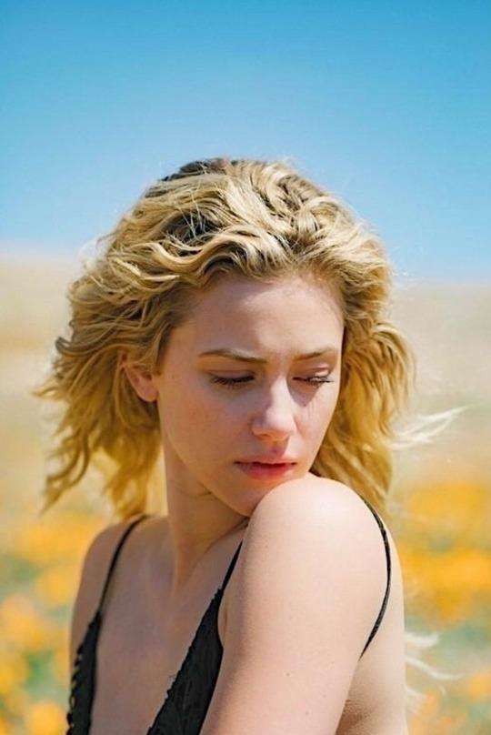 Lili Reinhart