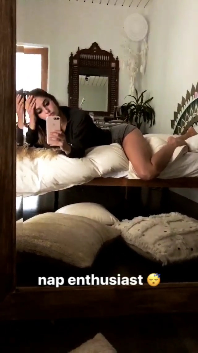 Jehane Paris taking a selfie