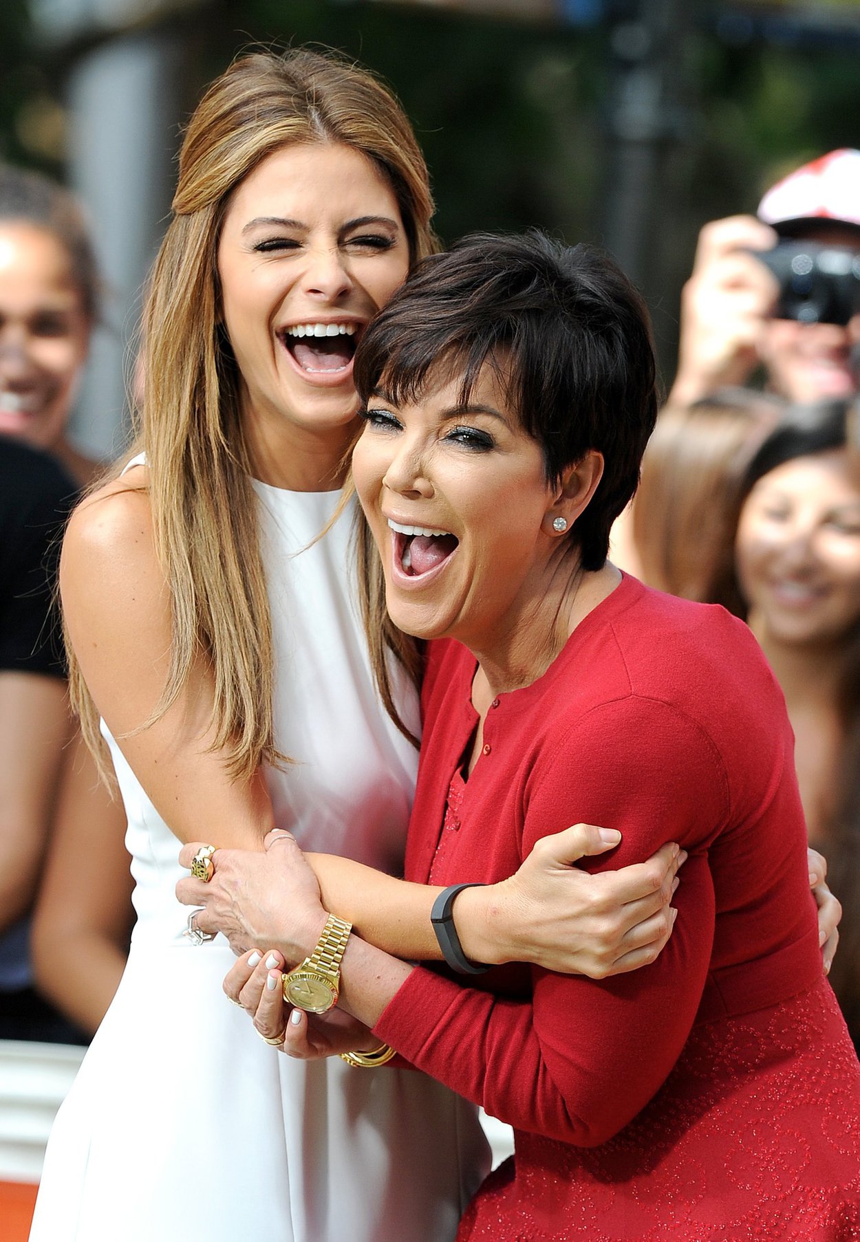 Maria Menounos On the set of Extra in Los Angeles on August 20, 2013