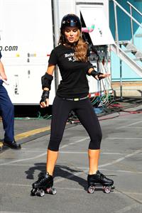 Maria Menounos co-hosting 'KRIS' TV Show in Culver City on August 1, 2013