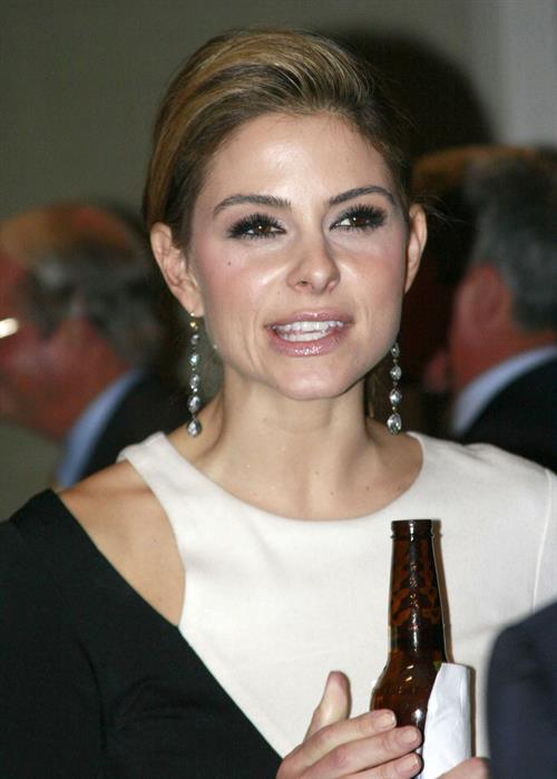 Maria Menounos Global Conservation Gala for the Philadelphia Zoo 11/1/12