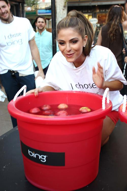 Maria Menounos - Promotes Bing at The Grove - September 13, 2012
