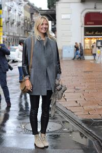Maria Sharapova shopping at Armani Boutique December 2, 2012 