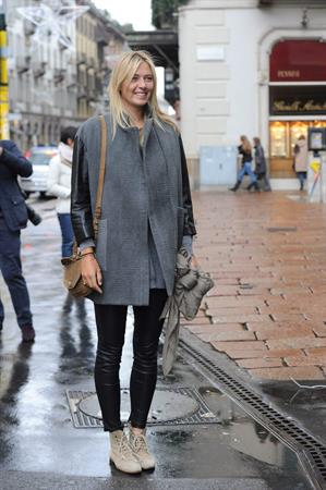 Maria Sharapova shopping at Armani Boutique December 2, 2012 