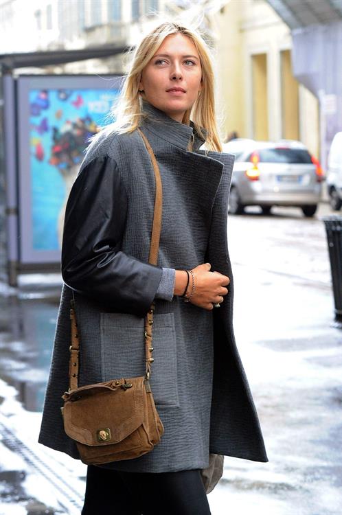 Maria Sharapova shopping at Armani Boutique December 2, 2012 