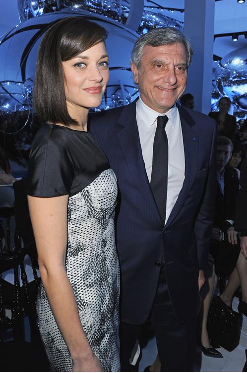 Marion Cotillard - Attends the Paris Fashion Week in Paris (01.03.2013) 