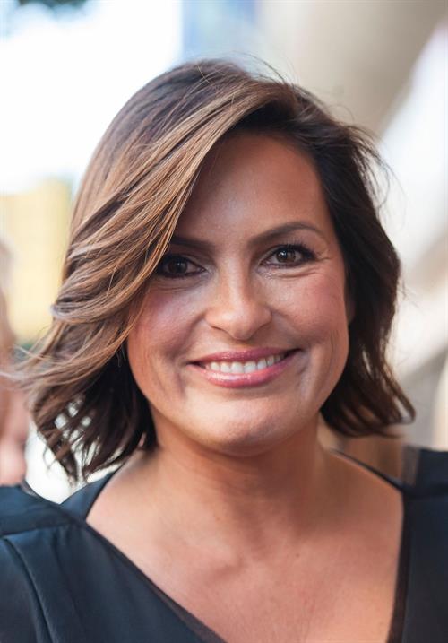 Mariska Hargitay Honored With Star On The Hollywood Walk Of Fame ...