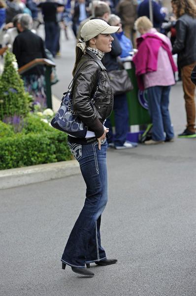 Martina Hingis Outside Wimbledon Lawn Tennis Club in London June 24, 2013 