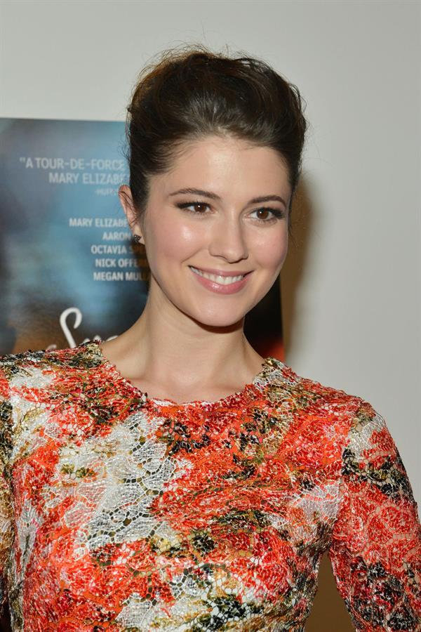 Mary Elizabeth Winstead  Smashed premiere in New York - October 4, 2012 