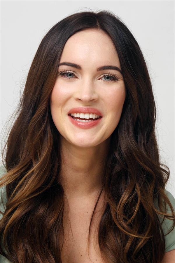 Megan Fox This is 40 Photocall in Los Angeles on November 28, 2012