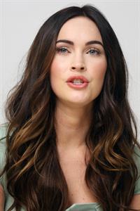 Megan Fox This is 40 Photocall in Los Angeles on November 28, 2012