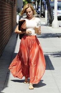 Mena Suvari - Out for lunch at Planet Raw in Santa Monica - August 21, 2012