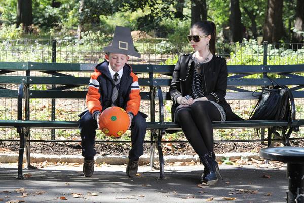 Michelle Trachtenberg on the Set of Gossip Girl in Central Park - September 24, 2012 