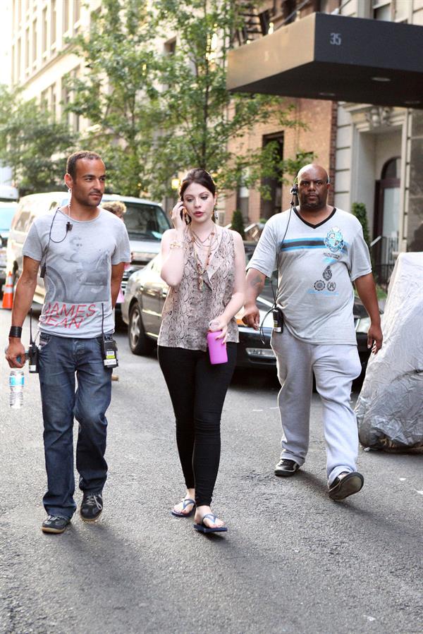 Michelle Trachtenberg - On the set of  Gossip Girl  in New York City - August 10, 2012