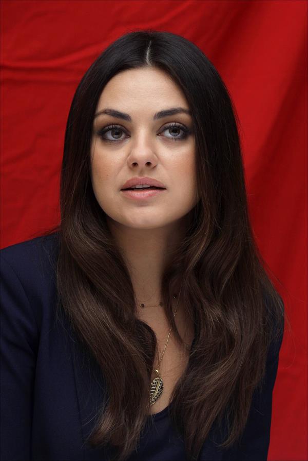 Mila Kunis  OZ: The Great And Powerful  Press Conference, Feb 15, 2013 