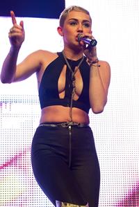 Miley Cyrus Borgore's Christmas Creampies Concert in Hollywood 12/8/12 