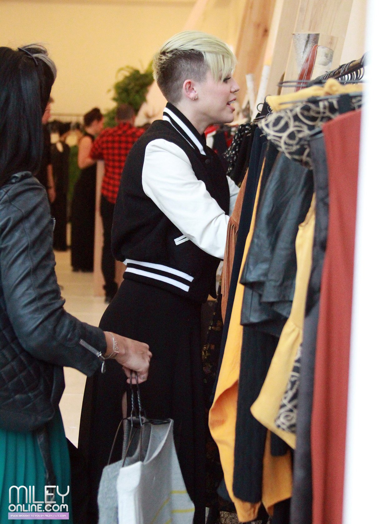 Miley Cyrus shopping at Reformation in West Hollywood 11/9/12