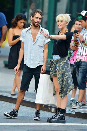 Miley Cyrus - Out shopping in New York City August 23, 2012