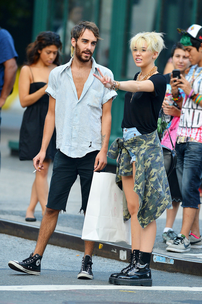 Miley Cyrus - Out shopping in New York City August 23, 2012
