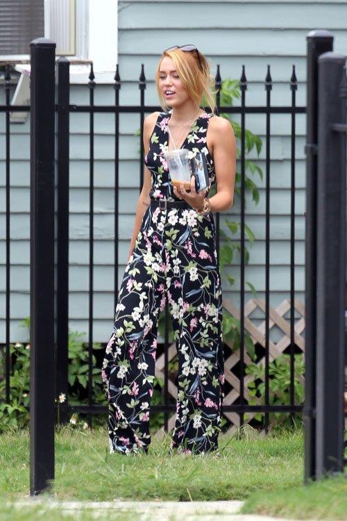 Miley Cyrus out in New Orleans, June 8, 2012