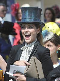 Mischa Barton - Epsom Derby in Epsom, England, June 2, 2012