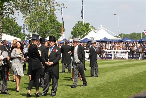 Mischa Barton - Epsom Derby in Epsom, England, June 2, 2012