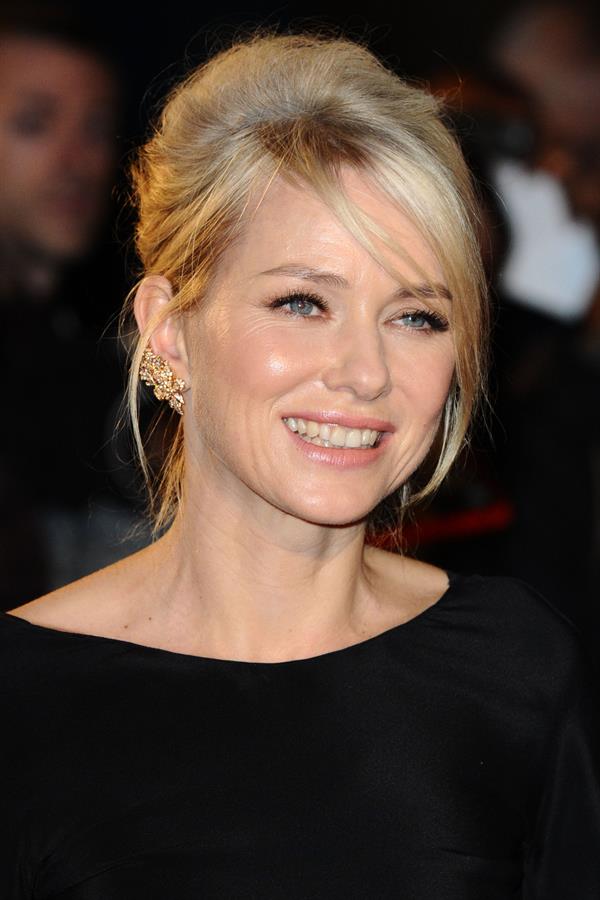 Naomi Watts - The Impossible premiere, London on Nov 20, 2012 