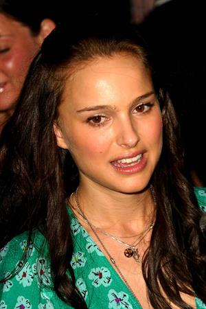 Natalie Portman – “Garden State” NY Premiere 8/12/04  