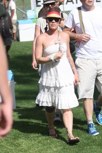 Alecia Moore (Pink) Coachella valley music festival day 1 on April 16, 2010