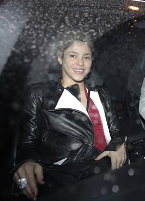 Shakira Leaving a their future home with fiance Gerard Pique in Barcelona, Spain (November 14, 2012) 