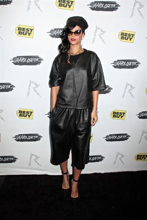 Rihanna  Unapologetic  Album Release Party (November 20, 2012) 