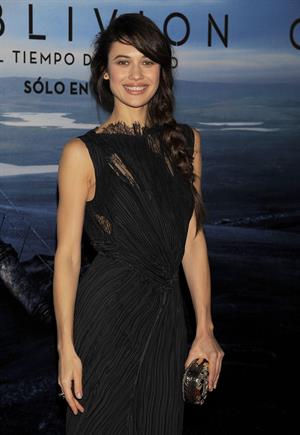 Olga Kurylenko  Oblivion  World Premiere in Buenos Aires, Argentina -- Mar. 26, 2013 