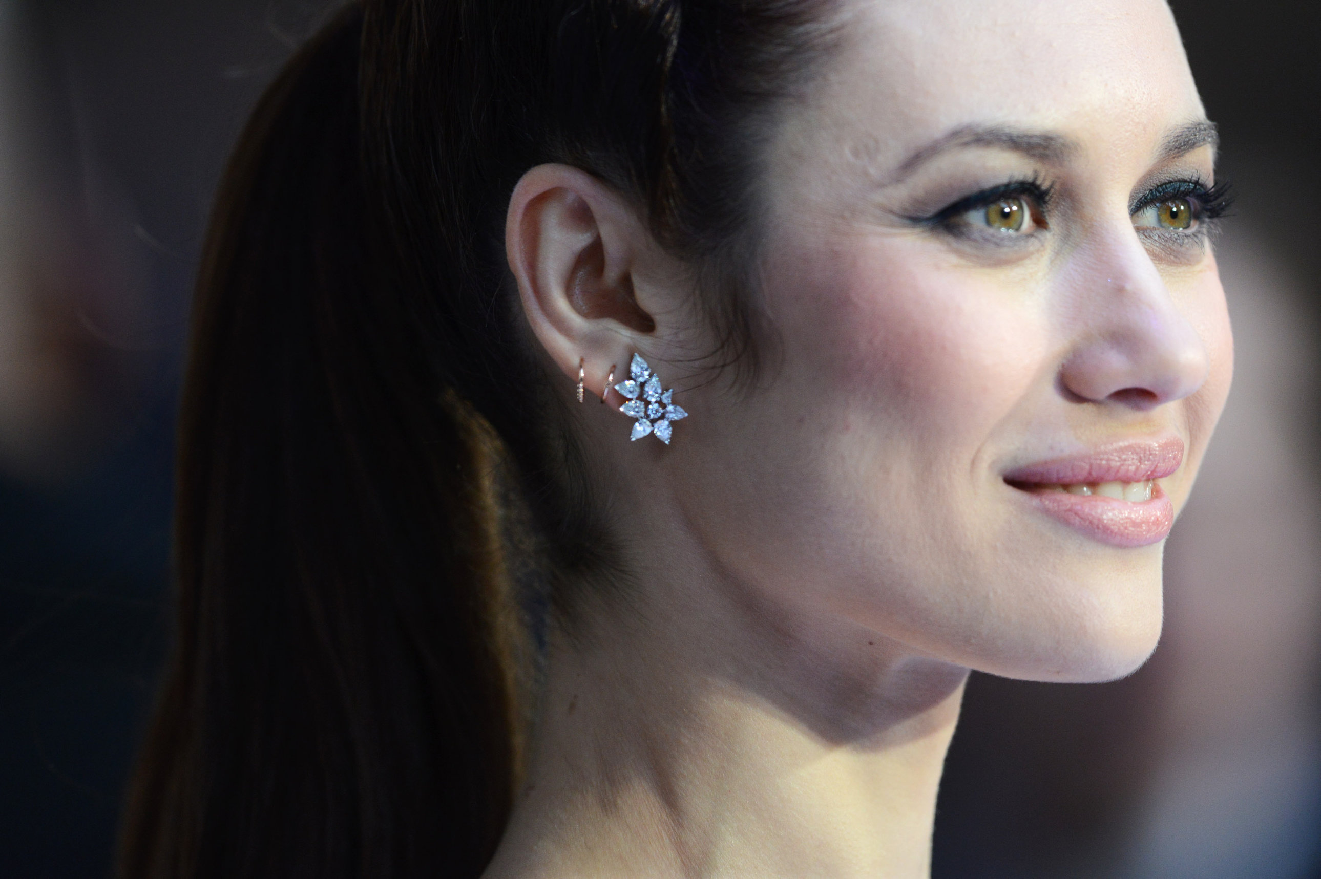 Olga Kurylenko  Oblivion  UK Premiere -- London, Apr. 4, 2013 