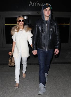 Paris Hilton arrives at Los Angeles International Airport (02.02.2013) 
