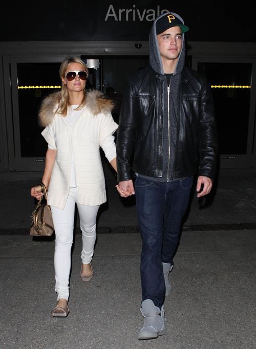 Paris Hilton Pictures Paris Hilton arrives at Los Angeles International Airport (02.02.2013)