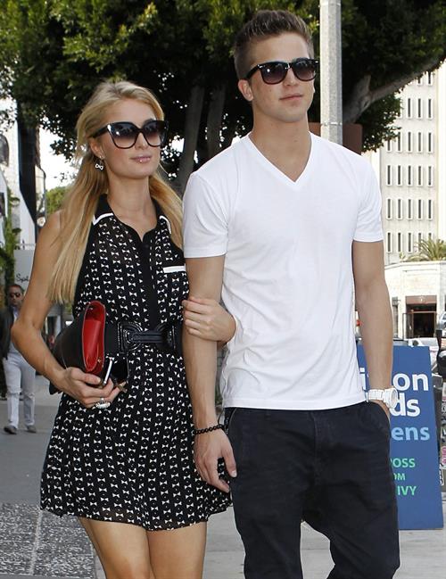 Paris Hilton Pictures Paris Hilton Shopping at Kitson in Beverly Hills April 5, 2013
