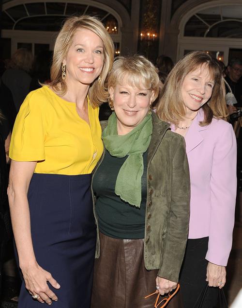 Paula Zahn 26th Annual Power Lunch For Women (November 16, 2012) 