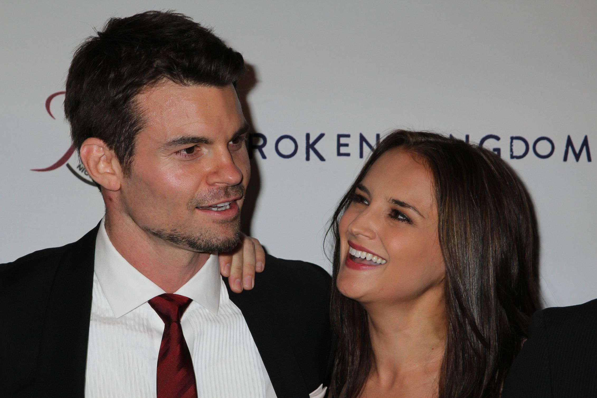 Rachael Leigh Cook Pictures Rachael Leigh Cook ''Kingdom Come'' World Premiere in Hollywood October 2, 2012