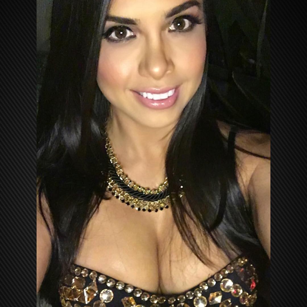 Franchesca del Carpio taking a selfie