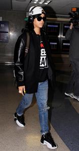 Rihanna Arrives back in Los Angeles after a flight form New York City June 3, 2012