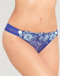 Talita Correa in lingerie